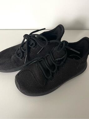 adidas Toddler Black Lace-Up Sneakers